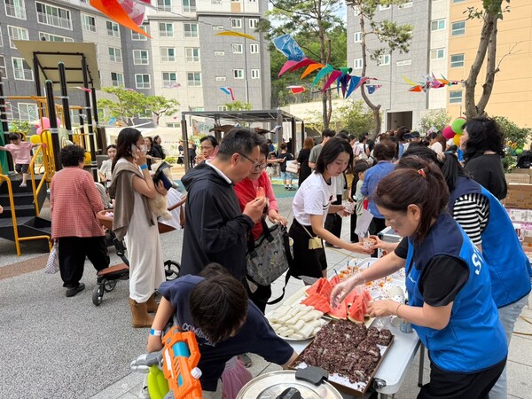 코아루아파트 공동육아나눔터 행사. 사진 / 해남군청
