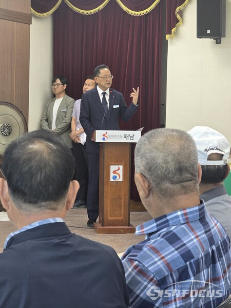 명현관 군수. 사진 / 최영남 기자