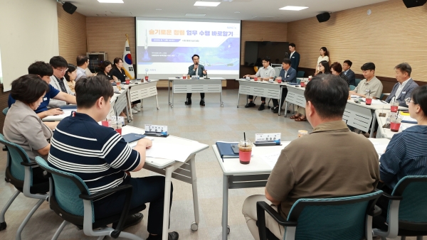 박동식 사천시장과 함께하는 청렴 간담회 모습. 사진/사천시