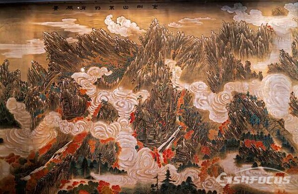 ‘금강산만물초승경도(金剛山萬物肖勝景圖)’는 1920년 김규진이 제작한 작품으로, 창덕궁 희정당 대청 서쪽 벽을 장식했던 벽화다. 사진 / 유우상 기자