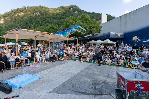 별빛 반딧불이 체험 축제 모습.ⓒ영양군