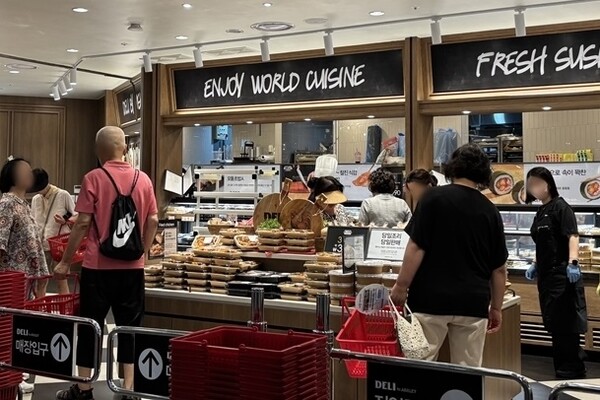 이랜드리테일 델리바이애슐리가 론칭 1년6개월만에 누적판매량 1000만 개를 돌파했다. 사진은 델리바이애슐리 인천점 ⓒ이랜드