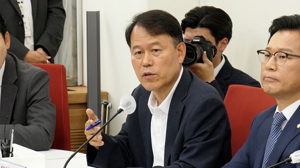 국민의힘 윤한홍 정무위원회 간사가 21일 오전 서울 여의도 국회에서 열린 산업은행 부산이전 당정 간담회에서 발언하고 있다. 사진 / 김경민 기자