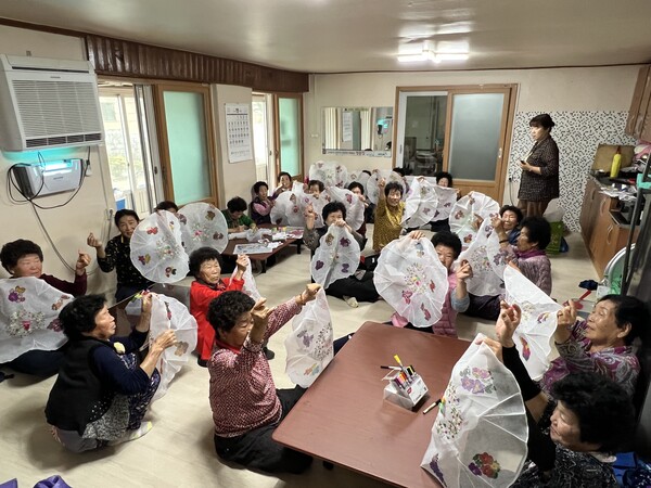 북평면 경로당으로 찾아가는 문화공방. 사진/해남군청