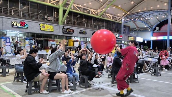 완도군의 달빛 나들이 야시장. 사진 / 완도군청