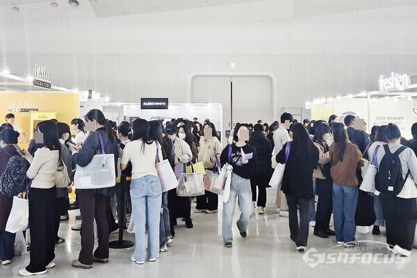 컬리가 서울시 중구 DDP에서 다음달 2일까지 진행하는 컬리 뷰티페스타 2025  현장. (사진 / 강민 기자)