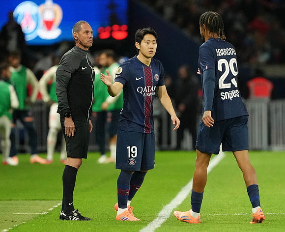 이강인, 후반 추가시간 코너킥으로 결승골 기여. ⓒAP/뉴시스