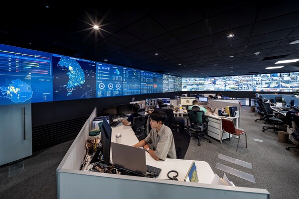 DL이앤씨 종합안전관제상황실 ⓒDL이앤씨