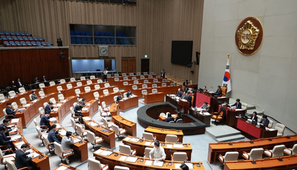 김대종 세종대학교 경영학부 교수가 5일 서울 여의도 국회에서 열린 예산결산특별위원회의  2026년도 예산안 및 기금운용계획안에 대한 공청회에서 발언하고 있다. ⓒ뉴시스