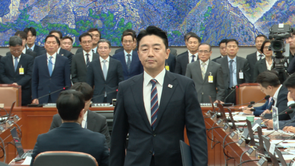 강훈식 대통령실 비서실장이 6일 국회 운영위원회에서 열린 국정감사에 출석했다. 사진 / 김경민 기자