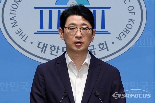 13일 주진우 의원이 기자회견을 하고 있다.(3) [사진 / 오훈 기자]