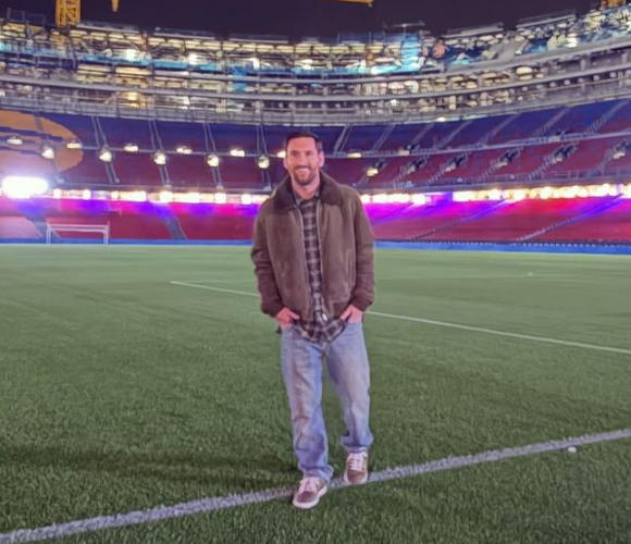 메시, 밤중에 친정팀 홈구장 캄 노우 방문. ⓒ리오넬 메시 소셜 미디어