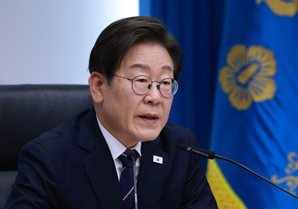 이재명 대통령이 23일 서울 용산구 대통령실 청사에서 열린 제1차 수석보좌관회의에서 발언하고 있다. ⓒ뉴시스