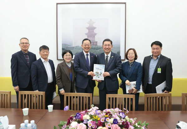 명현관 군수 국회방문 (김병기 원내대표) . 사진/해남군청