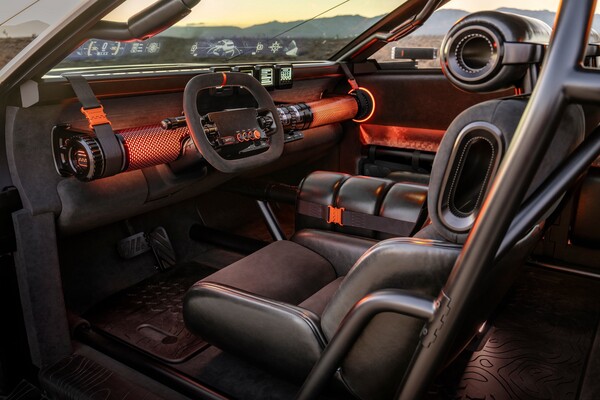 현대차가 20일(현지시각) 미국 로스엔젤레스 컨벤션센터에서 열린 2025 LA 오토쇼’에서 공개한 콘셉트카 크레이터 내장 ⓒ현대차