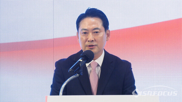 장동혁 국민의힘 대표가 24일 오후 서울 마포구 케이터틀 컨벤션홀에서 열린 전국원외당협위원장 워크숍에서 발언하고 있다. 사진 / 이훈 기자