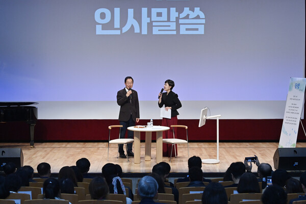 25일 임종식 경북교육감이 ‘소통대길 톡’ 행사에서 인사말을 하고 있다.ⓒ경북교육청