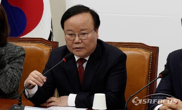 국민의힘 김재원 최고위원이 28일 오전 서울 여의도 국회에서 최고위원회의에서 발언하고 있다. 사진 / 이 훈 기자