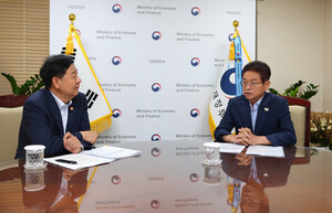 <b>이철우</b> 경북<b>지사</b>, 국가 미래투자 사업 '<b>국비 지원</b>' <b>요청</b>