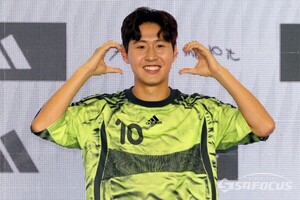 <b>아스널</b>, '게임 체인저' <b>이강인</b> 영입 추진…PSG와 접촉 시작