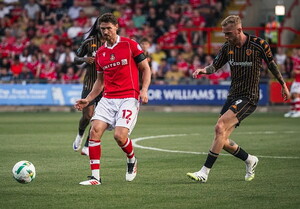 '레이놀즈 구단주' 렉섬, AC 밀란·바르사도 제쳤다 - 뉴스 썸네일 이미지